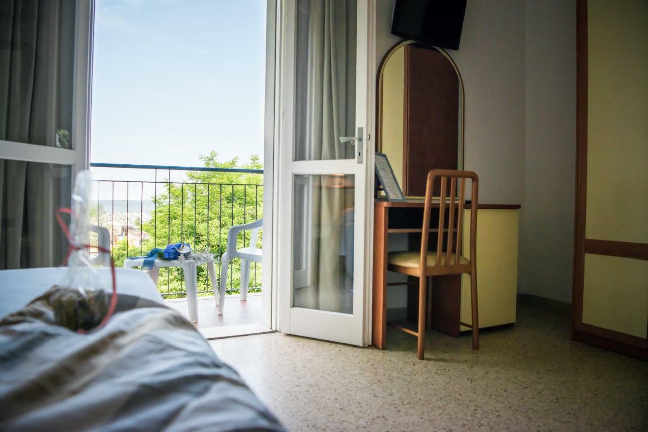 Hotel Vienna Cervia Exteriér fotografie